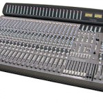 Soundtracs Topaz MKI 32:8 Console